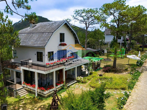 Cho thuê khu nghỉ dưỡng 5ha gồm 5 biệt thự 8 bungalow giá 400 triệu đà lạt lâm đồng