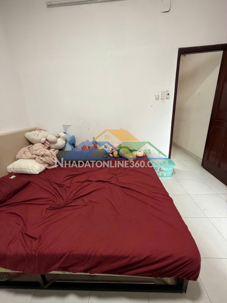 Chính chủ cần bán gấp, nhà sát mặt tiền đường hà huy giáp, 1 trệt 1 lầu, shr, 5 tỷ