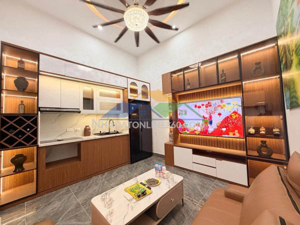 Bán nhà lê đại hành, 65m2, 5 tầng thang máy, mặt tiền 10m, nhỉnh 24 tỷ, dòng tiền 70tr/tháng