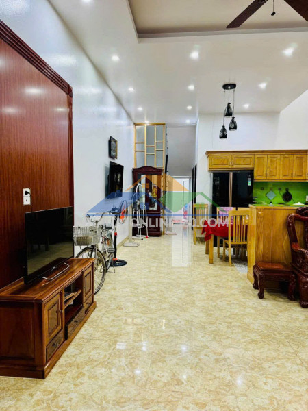 Cho thuê nhà nguyên căn nguyễn văn cừ-100m 4 tầng 4 ngủ full nội...