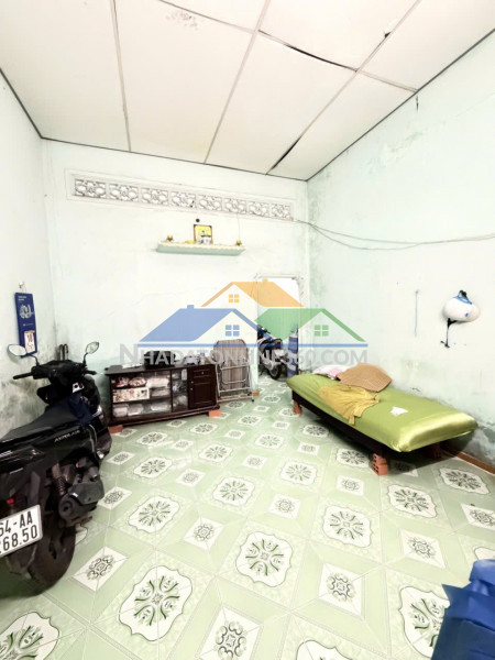 Bán đất tặng nhà lê trọng tấn gần chợ phạm đăng giảng 100m ra mặt tiền 64m2-2tầng 4 tỷ 1