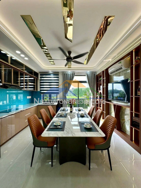 Bán nhà 1 lửng 2 lầu 5x17m giá nhỉnh 6 tỷ gần đường lê văn khương