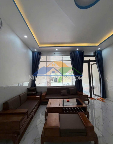 Cho thuê nhà nguyên căn 4 phòng ngủ full nội thất có sân đậu ô...