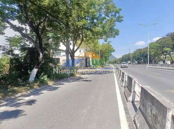 Bàn nhà 2 tầng đường ô tô p.bắc nha trang