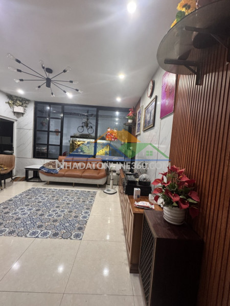 Bán nhà 2 tầng ở ngay,  kiệt nguyễn văn linh, hải châu, 50m², giá 3,9 tỷ