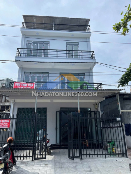 Nhà vị trí đẹp- giá tốt chính chủ bán nhanh căn nhà dòng...