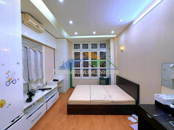 Bán nhà hàng bông, 60m2, 3 tầng, mặt tiền 4m, nhỉnh 36.8 tỉ, ngõ...