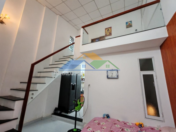 ♥  gần k251 thái thị bôi, 66m2, lửng đúc, sân cực rộng, gần chợ, 3.1 tỷ