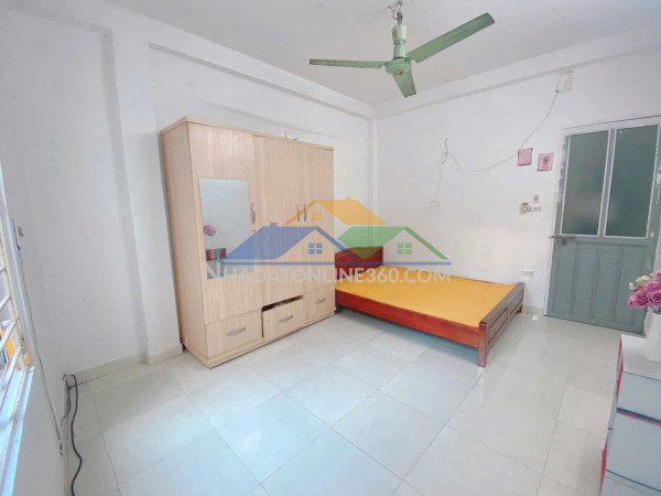 Cho thuê phòng 20m thoáng đẹp giá rẻ 3tr1 ngõ 45 trần thái tông, cầu giấy