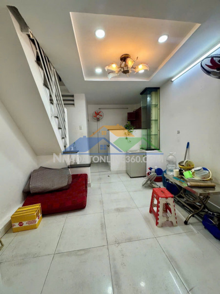 Cho thuê nhà 9tr, hẻm xe hơi ngay cổng đh văn lang - gò vấp