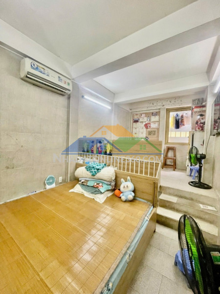♪ nhà kiệt 2.5m thông, 50m ra mt pasteur 30m2, gác lửng 2.05 tỷ
