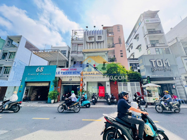 Quận 3: chính chủ 0938676685 bán nhà 5 tầng mặt tiền trần quang...