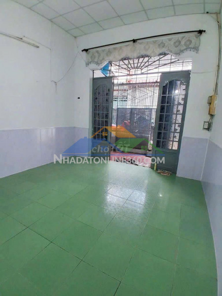 Cho thuê nhà cấp 4 – nhà trống, sạch sẽ, dọn vào ở ngay
