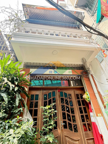 Nhà đẹp- giá tốt chính chủ bán nhanh căn nhà trong ngõ rộng 23 lò sũ, hoàn kiếm, hà nội.