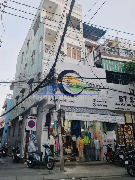 Nhà đẹp- giá tốt chính chủ bán nhà 2 mặt tiền dòng tiền ổn...