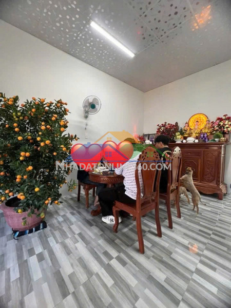 Nhà đẹp – giá tốt – cần bán nhà ngã ba long bình, p. đạo...