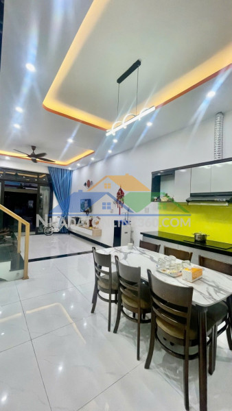 Bán nhà 2 tầng 2 mê hoàng minh giám, hòa xuân, mới đẹp, giá 5,8 tỷ