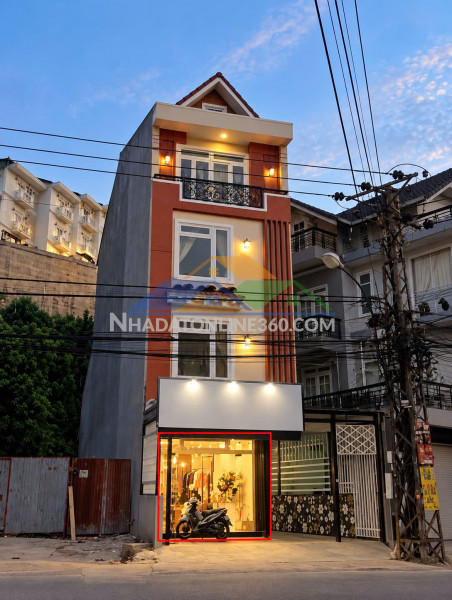 Cho thuê mặt bằng kinh doanh mặt tiền đường lớn giá 15 triệu đường nguyễn công trứ đà lạt lâm đồng