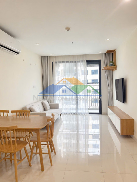 Căn hộ 2 ngủ giá 2.1 tỷ vinhomes gia lâm,sổ đỏ,nội thất đầy đủ