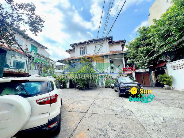 Quận 1: bán khách sạn 8 tầng có hầm mari queen hotel sương nguyệt ánh- hdt khoán 1 tỷ 980tr/năm- dt 83m2 sh nở hậu 7m*20m- nhà 2 mt trước & sau thoáng-