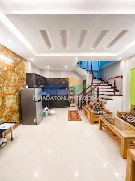 Bán nhà trần phú, 65m2, 4 tầng, mặt tiền 6m, 30 tỷ, ngõ ô tô...