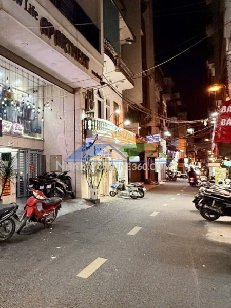 Mặt phố hoàng cầu - đông các - ô chợ dừa -  đống đa diện tích 98 m 5 tầng ô tô kinh doanh sầm uất chỉ  27.6 tỷ  lh 0326213286